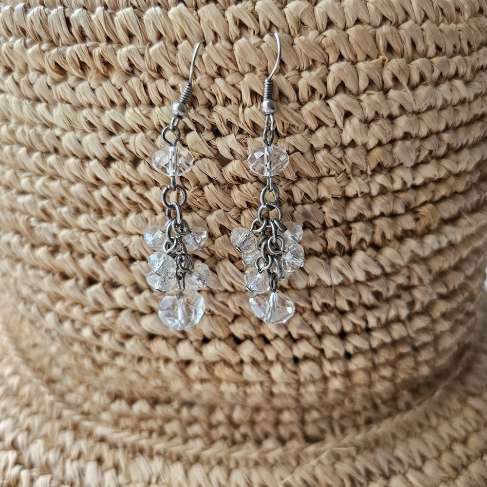 3 pairs of earrings - Picture 6 of 8